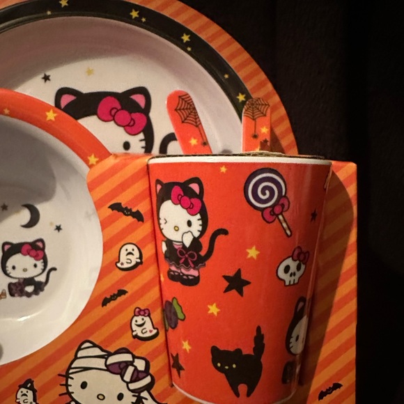 HELLO KITTY HALLOWEEN - Picture 2 of 4